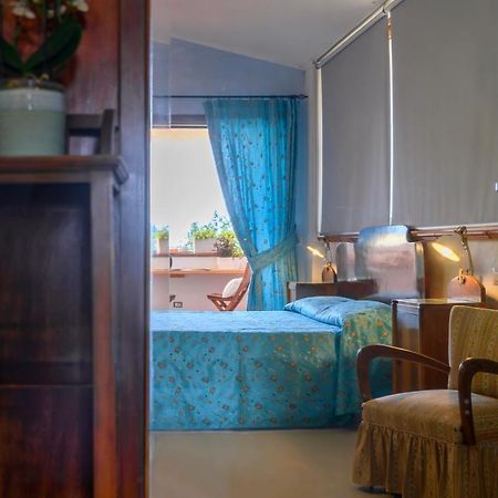 Hotel Ristorante Cavaliere Scario Buitenkant foto