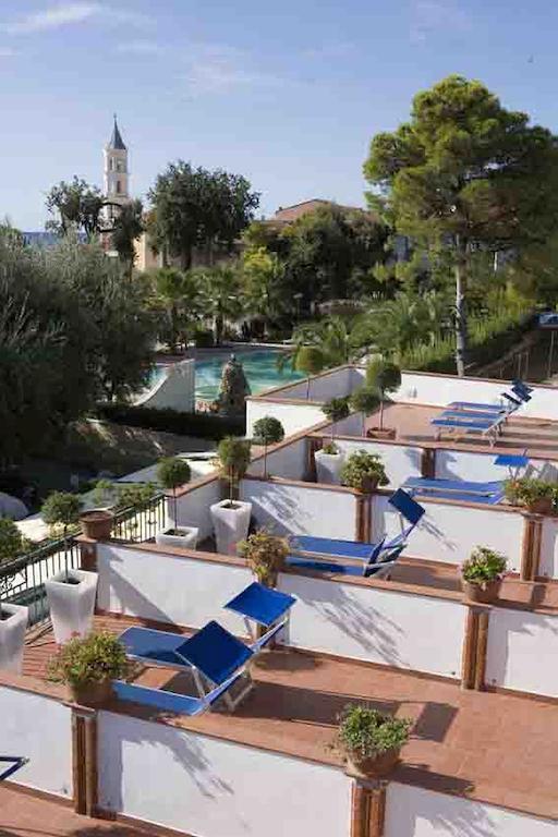 Hotel Ristorante Cavaliere Scario Buitenkant foto