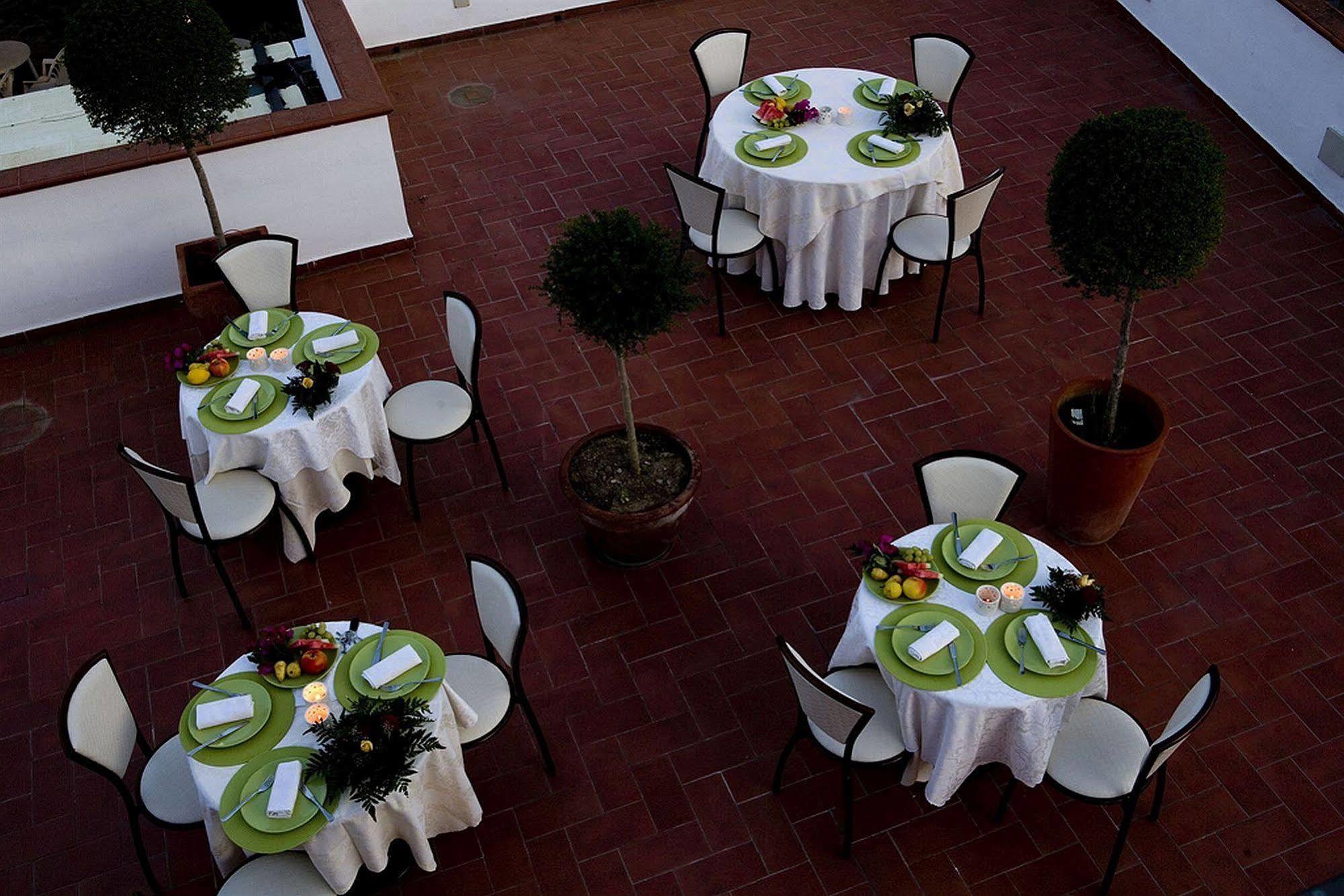 Hotel Ristorante Cavaliere Scario Buitenkant foto