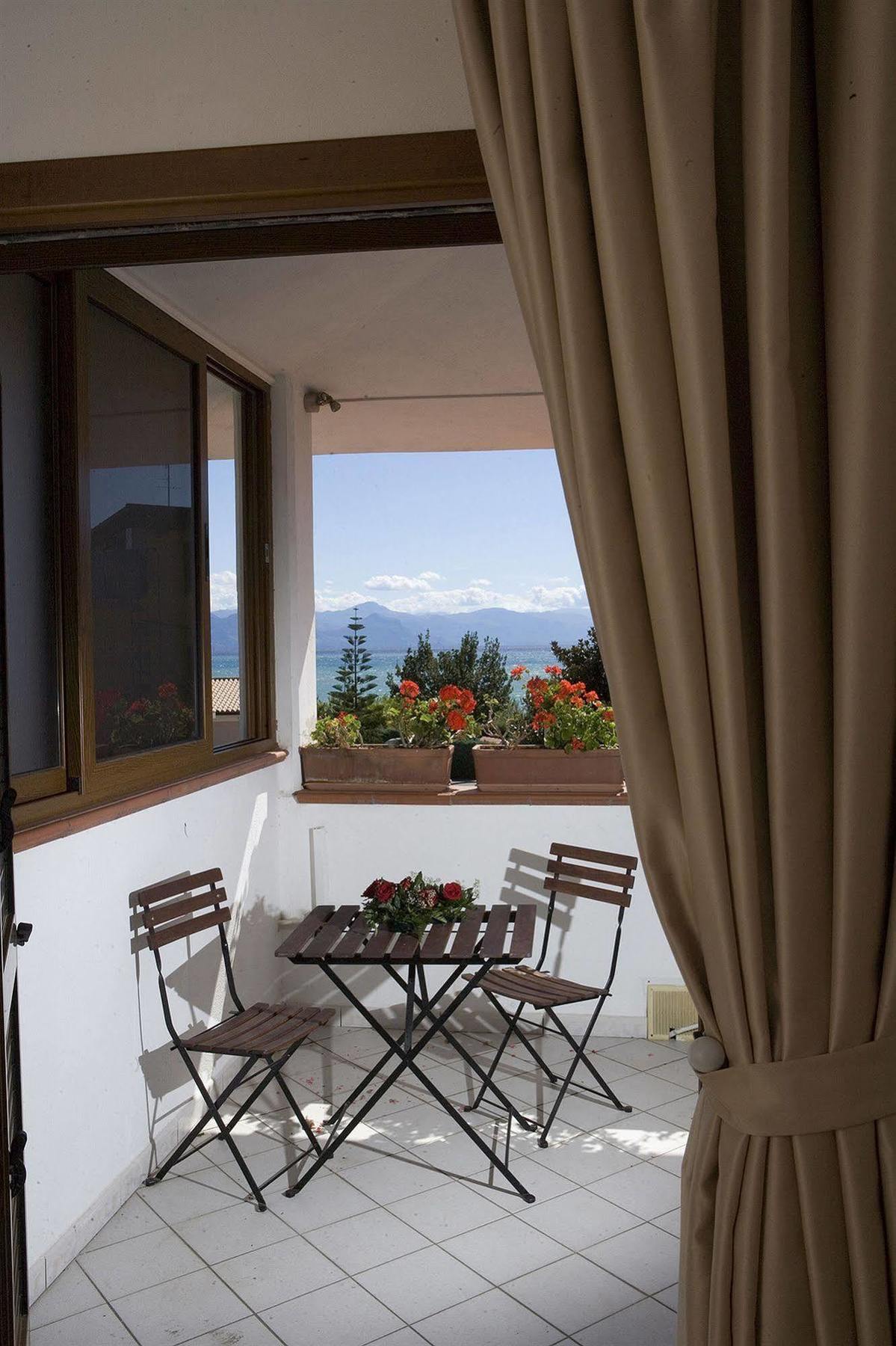 Hotel Ristorante Cavaliere Scario Buitenkant foto